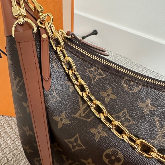 100% Authentic Louis Vuitton Loop Hobo MM - Like New - Picture 5 of 8